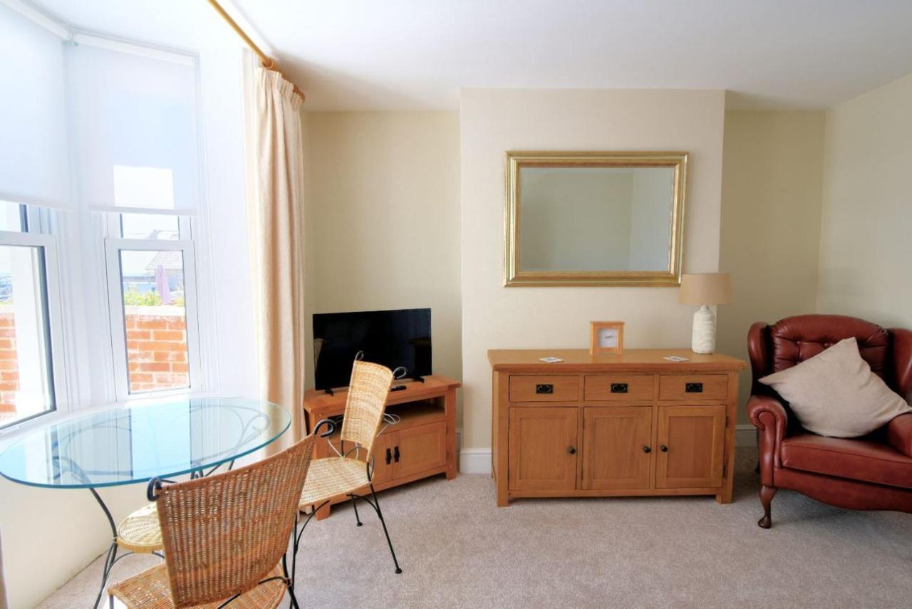 The Garden Suite Lyme Regis Exterior foto